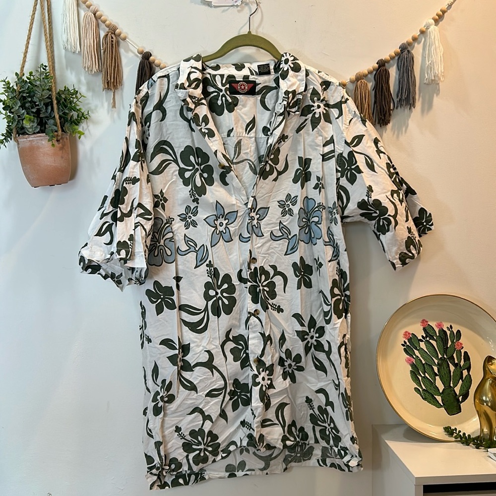 American outpost Hawaiian beach shirt